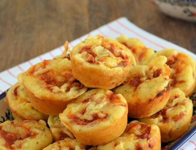 ed98f5d_w674_minipizzamuffins1a.jpg